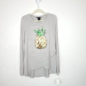 Gray Bling Pineapple Envelope Hem Top, NWT, L (10/12)